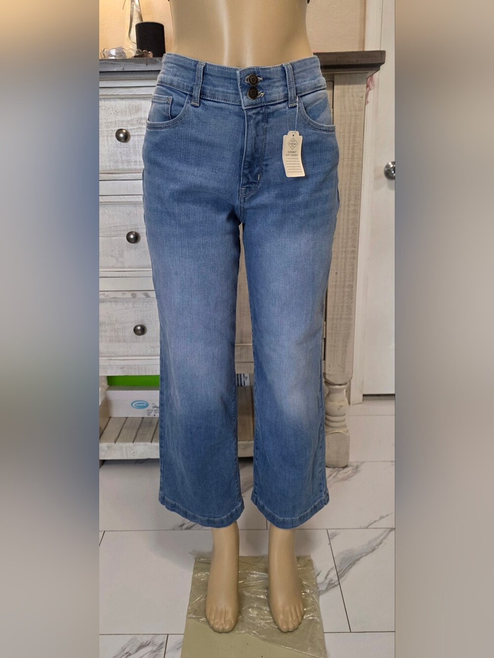 St. John's Bay Secretly Slender Wide Leg Jeans Size 10P